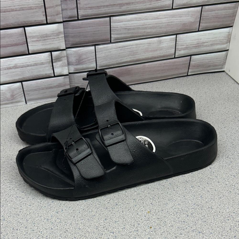 Bobbie Brooks Black Men's Sandals